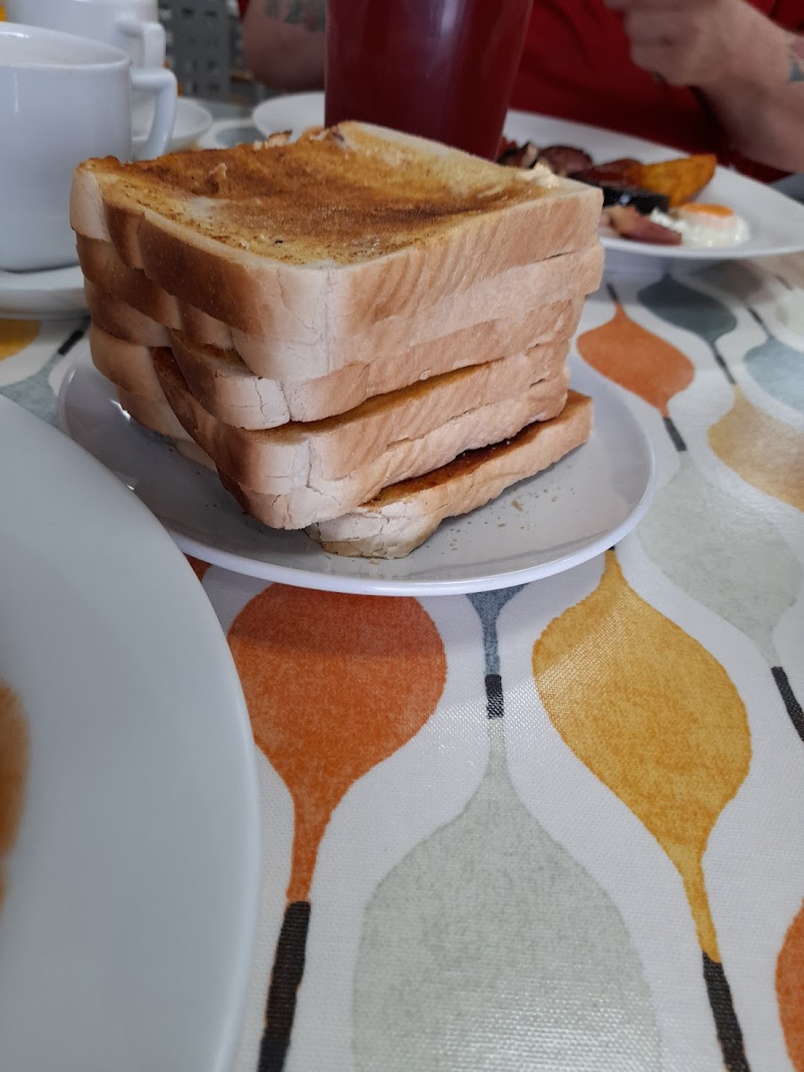 Meanay's Cafe - Photo 5