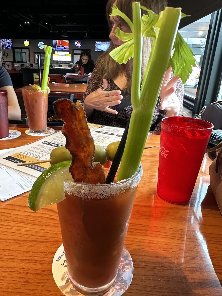 Backporch Drafthouse - Photo 2