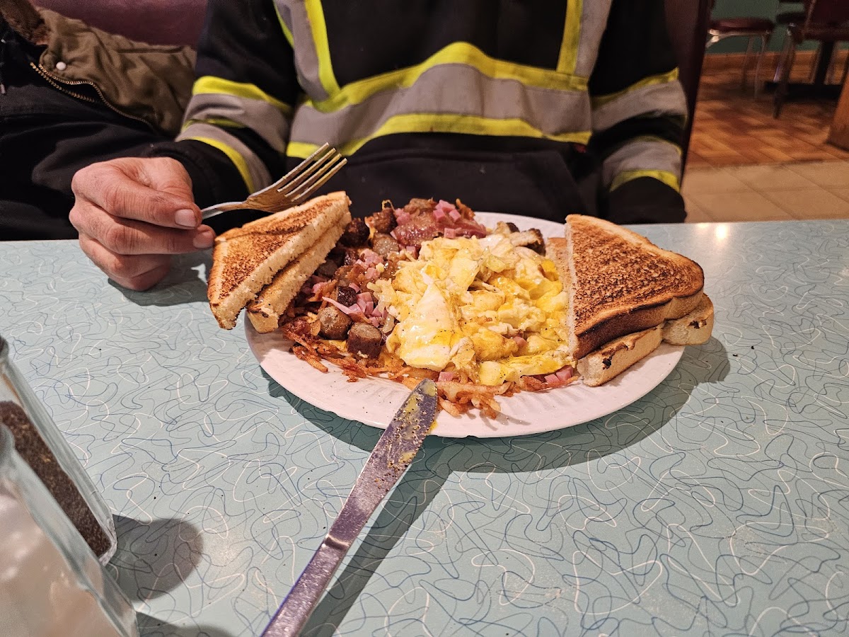 Not Justa Diner - Photo 4