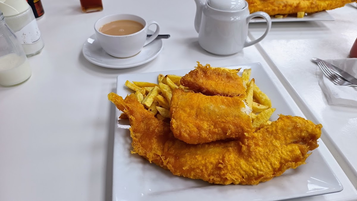 Kings Fish Bar & Restaurant - Photo 2