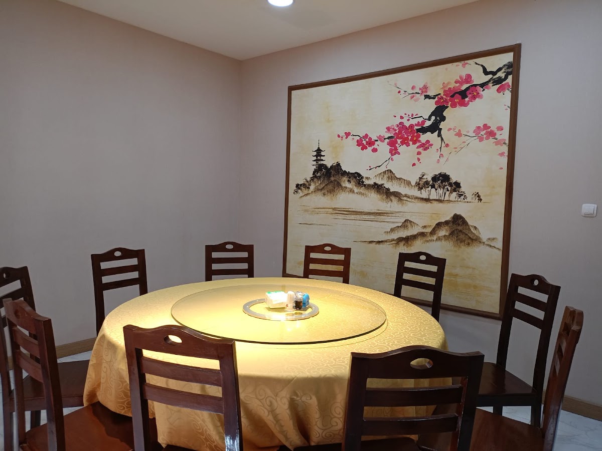 Happy Home Restaurant Cirebon - Photo 3