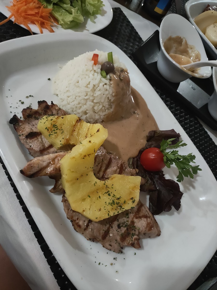Chefe Steak House and Sea Basket - Photo 5
