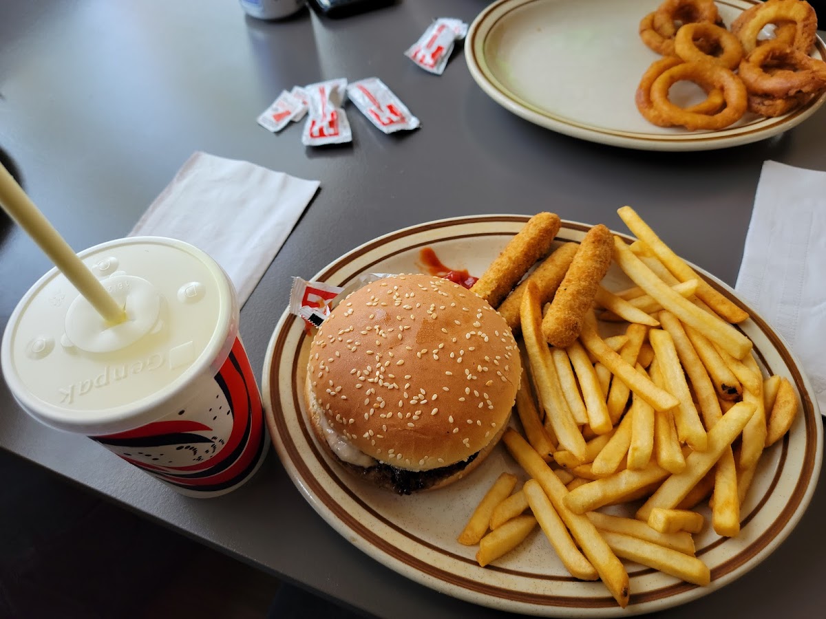 Jerry's Burger Baron - Photo 1