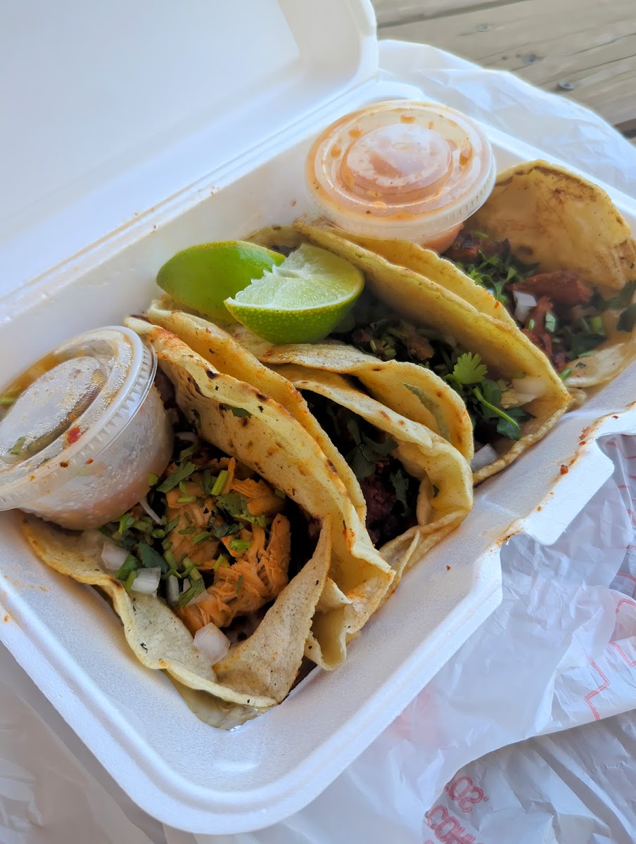 Carmen's Tacos Food Truck - Photo 2