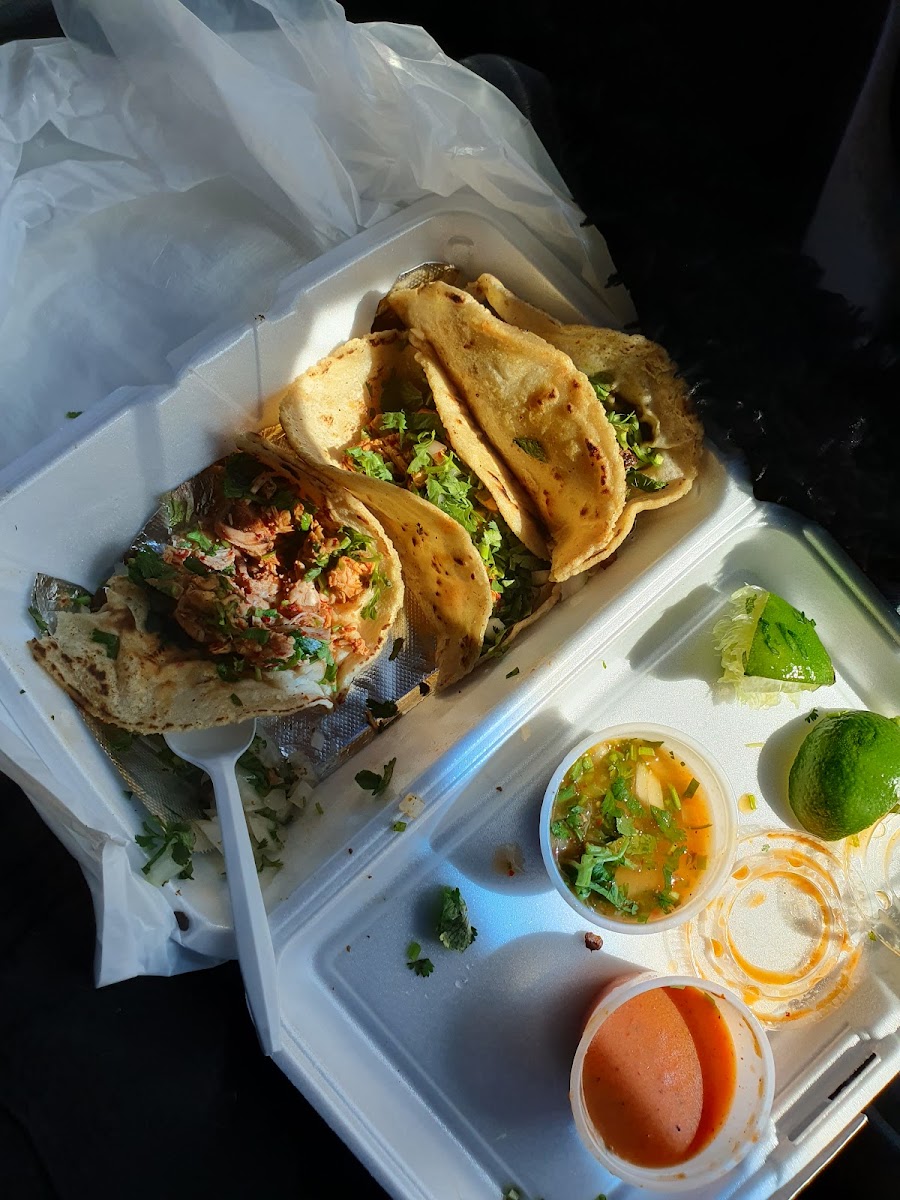 Carmen's Tacos Food Truck - Photo 6