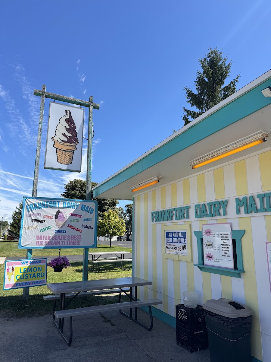 Frankfort Dairy Maid - Photo 2