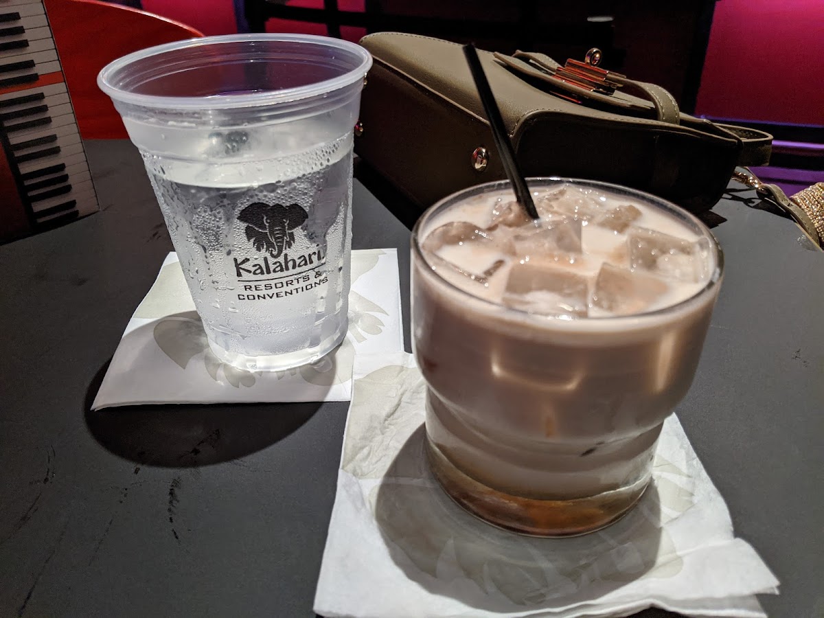 Redd's Piano Bar and Lounge - Photo 1