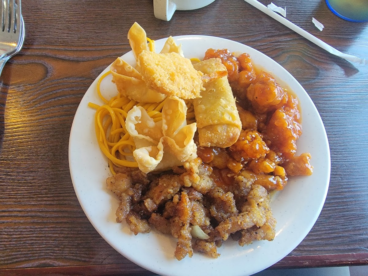 King Buffet And Mongolian Grill - Photo 1