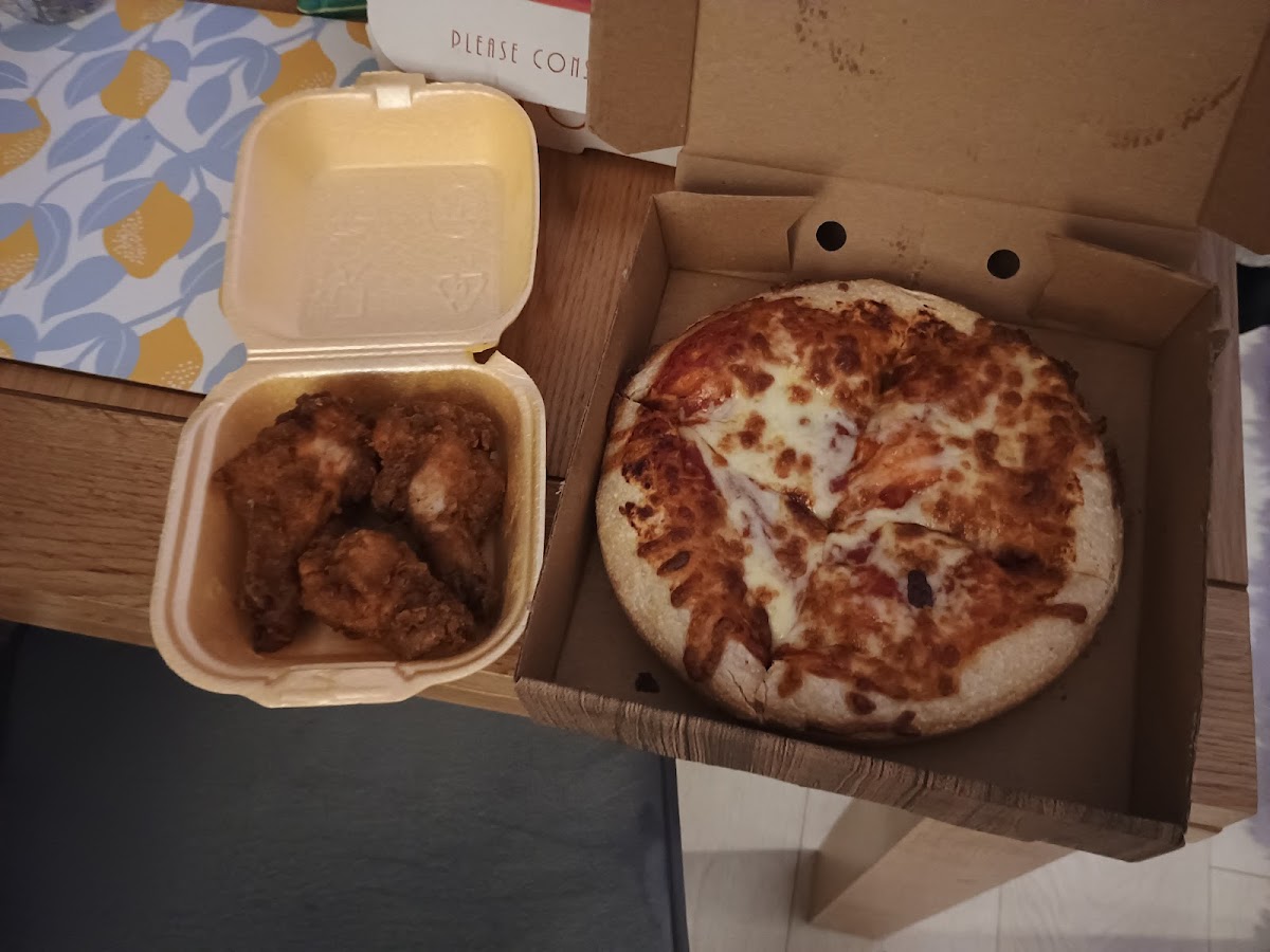 Dixy Fried Chicken - Photo 6