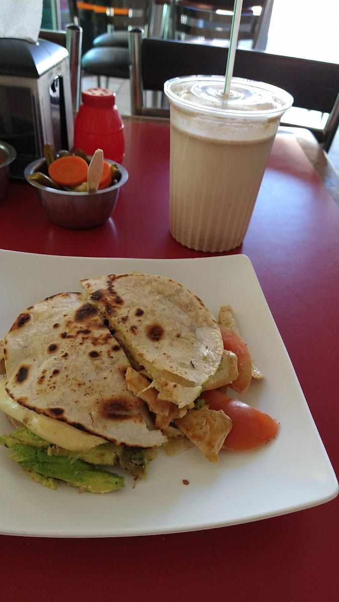 Jugos y Chocos Tony - Photo 9