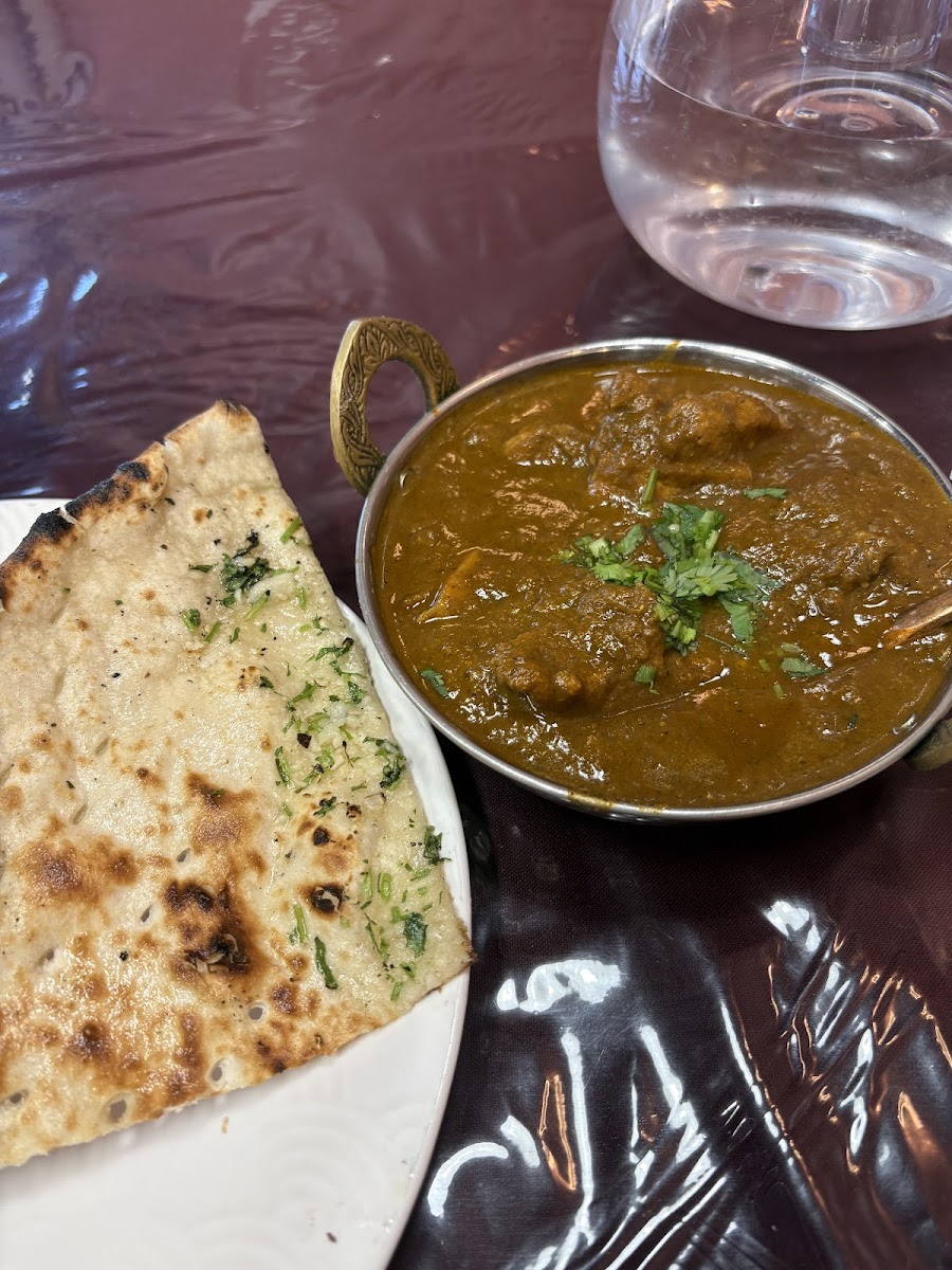 DESI FLAMES AND SWEETS - Photo 5