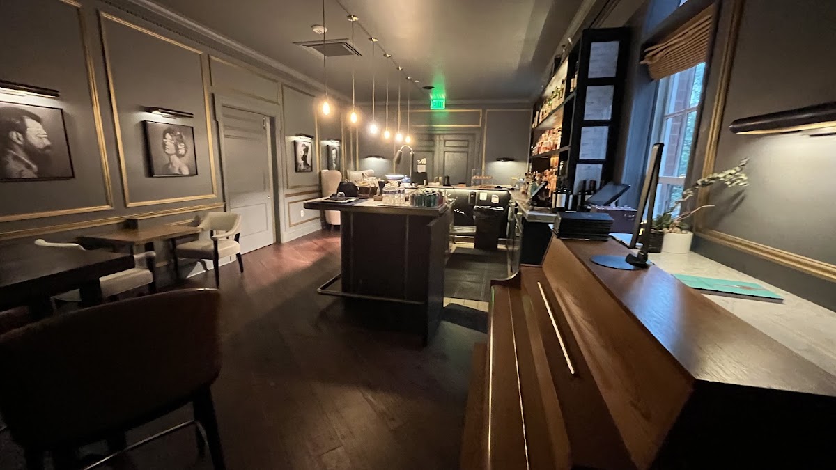 The Study at Morrison House - Photo 2