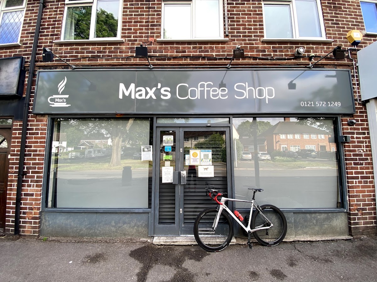 Max's Coffee Shop - Photo 4