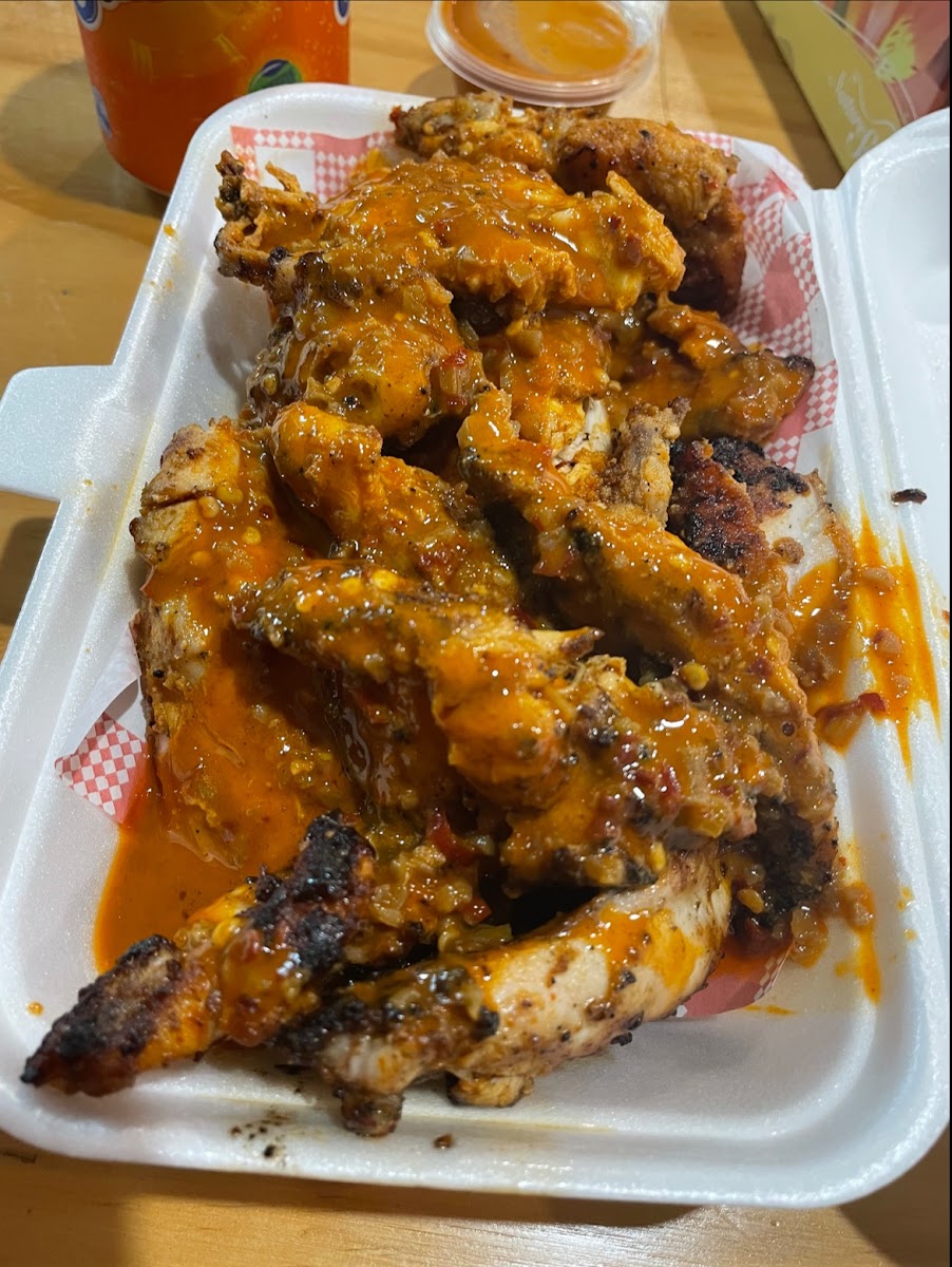 Sydneys Wings And Things - Photo 8