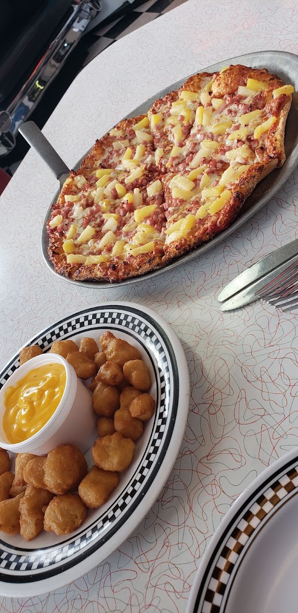 Small Town Pizza - Photo 7