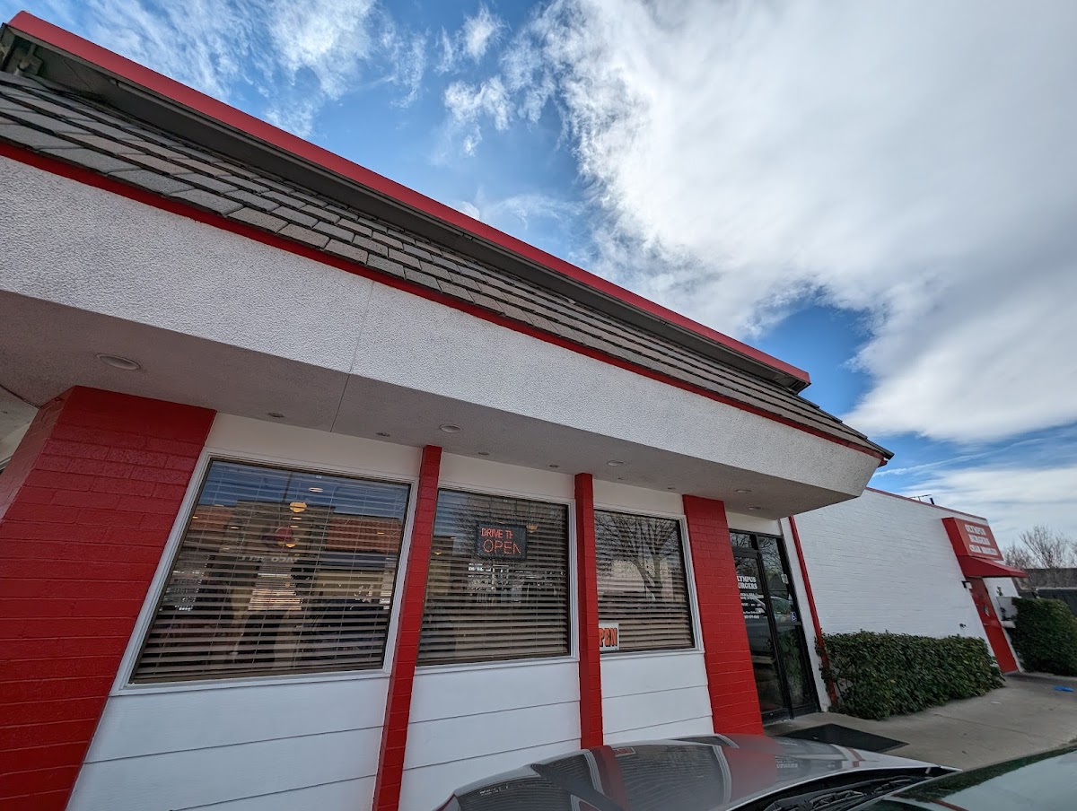 Olympus Burgers - Photo 1