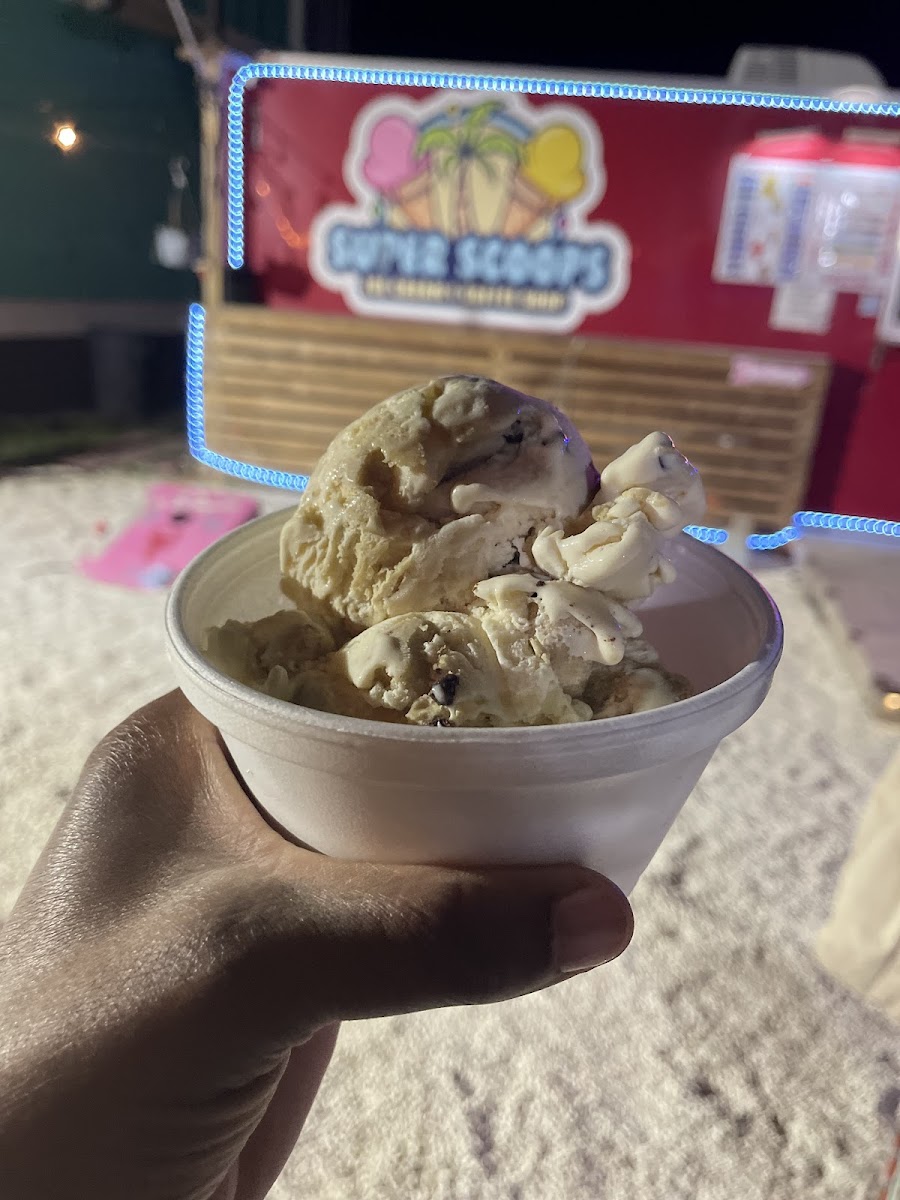 Super Scoops - Photo 6