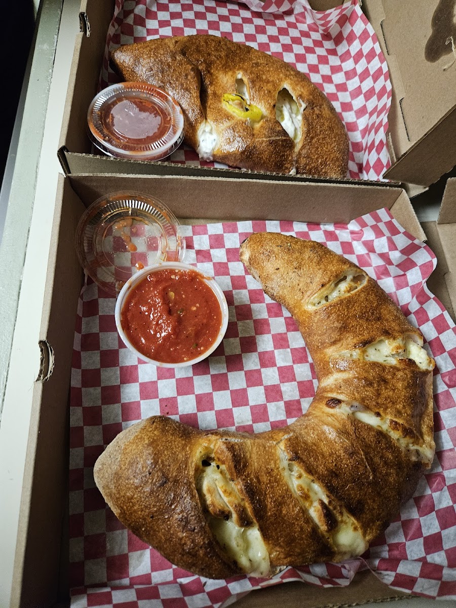 Christopher's Pizza - Photo 4