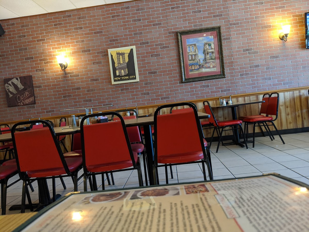 Christopher's Pizza - Photo 5