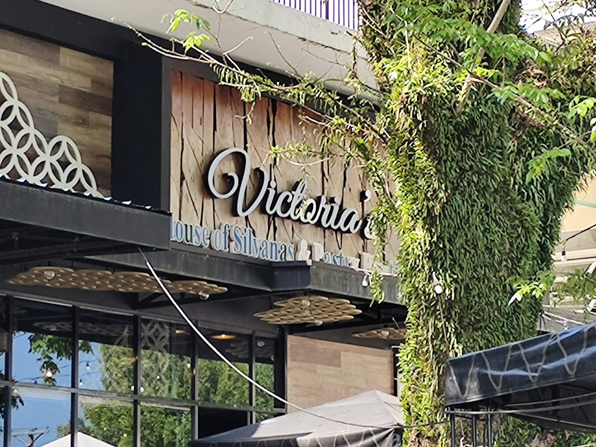 Victoria's House of Silvanas and Cafe