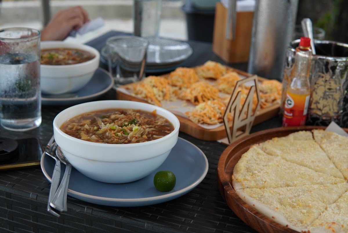 Victoria's House of Silvanas and Cafe - Photo 4