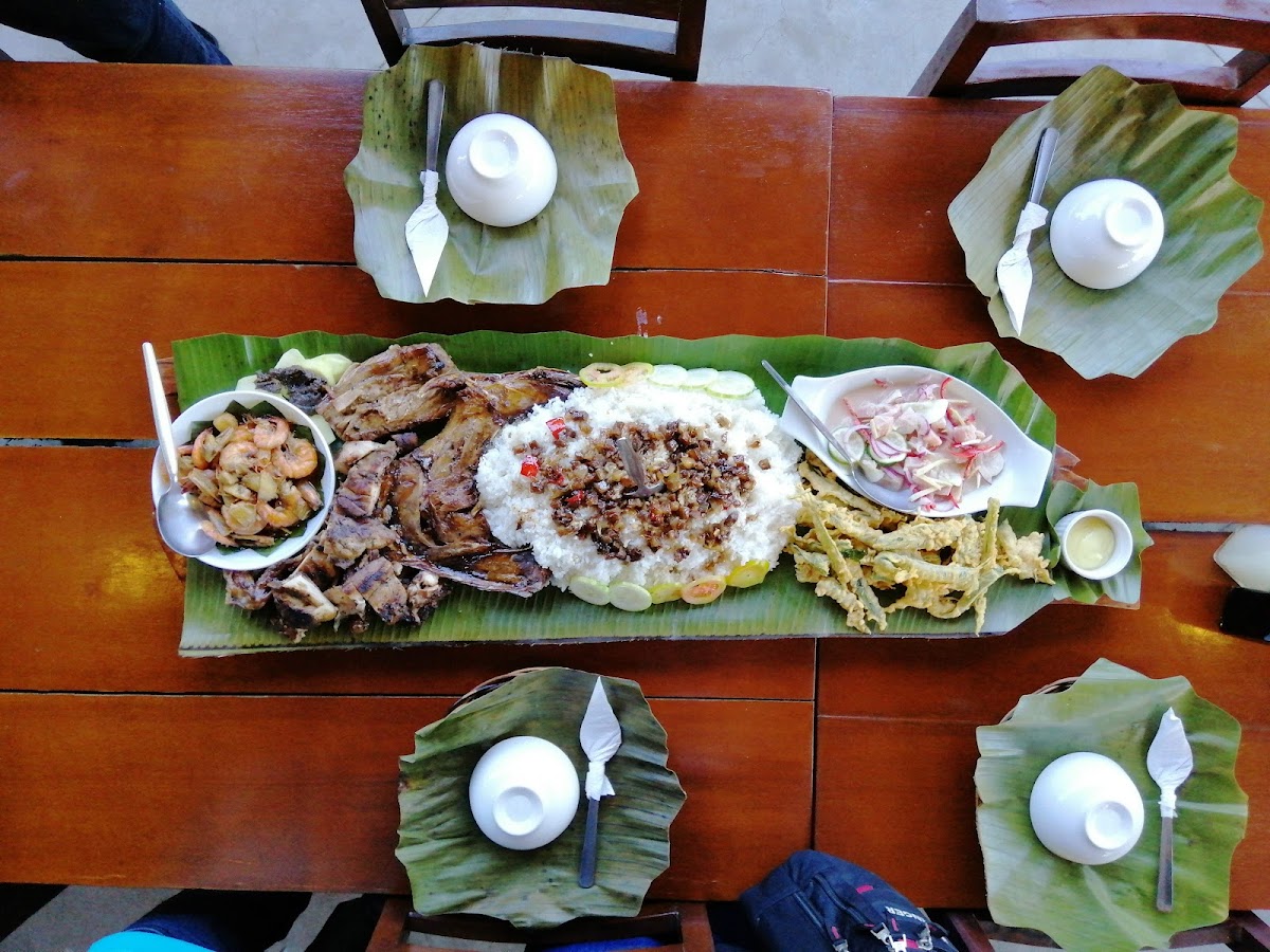 Mykarelli's Grill & Resto Uptown - Photo 9
