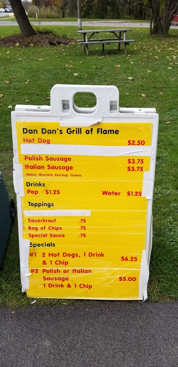 Dan Dan The Hot Dog Man Doggie Drive In - Photo 3