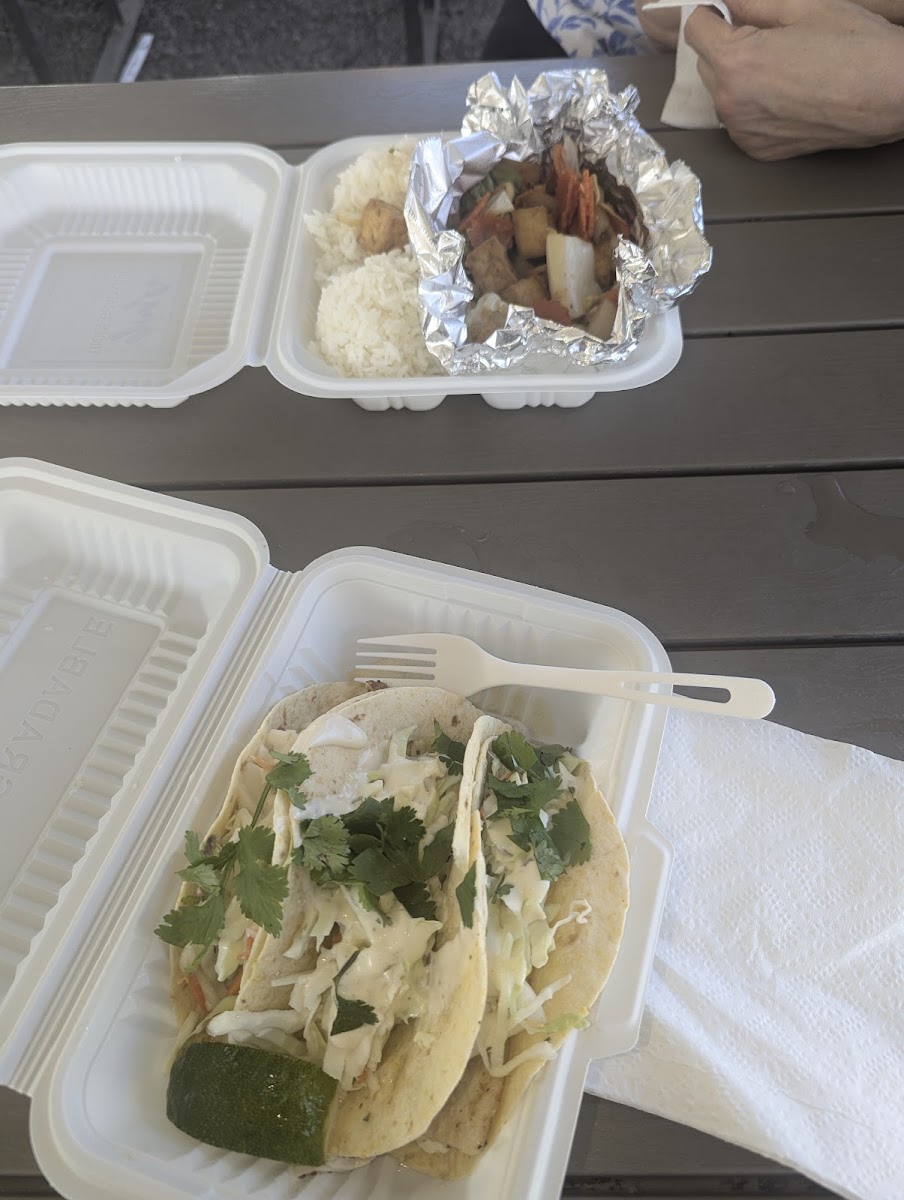 Aloha Thai Fusion Foodtruck - Photo 7
