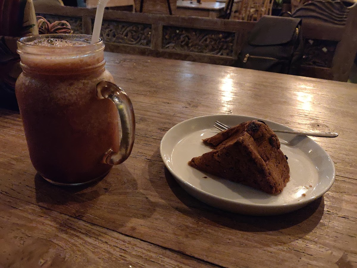 Oka's Bakery & Cafe | Gluten Free Birthday Cake & Bread Canggu - Photo 8