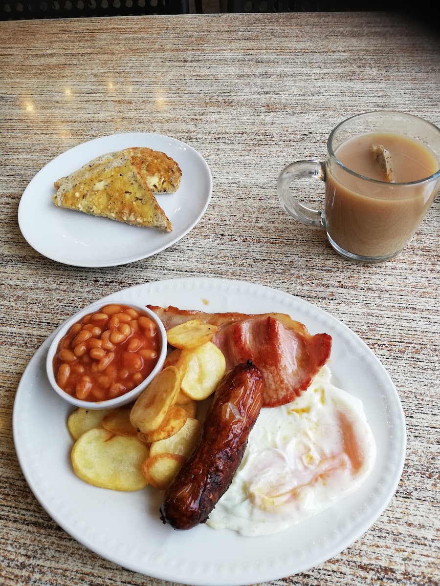 The Town House Cafe - Photo 4