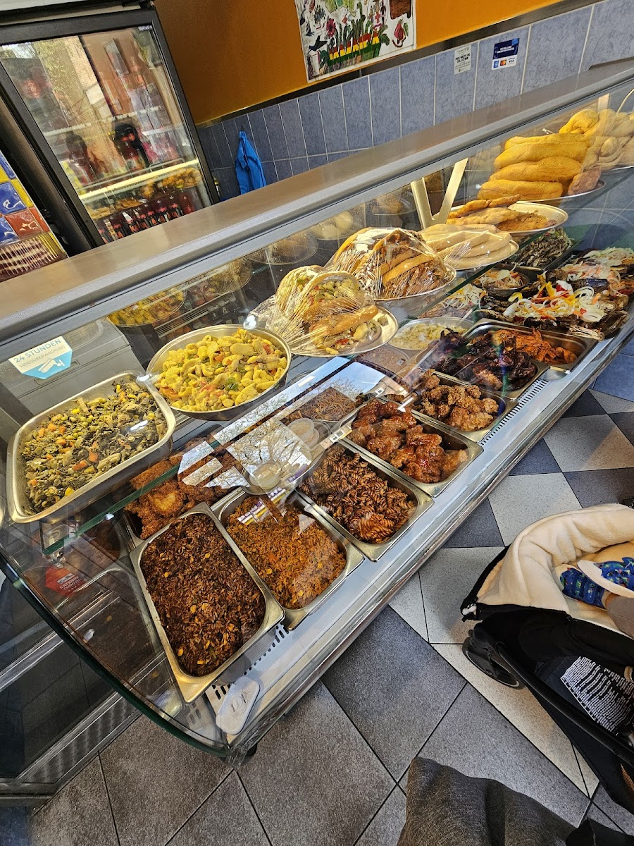 Gabby's Caribbean Takeaway - Photo 3