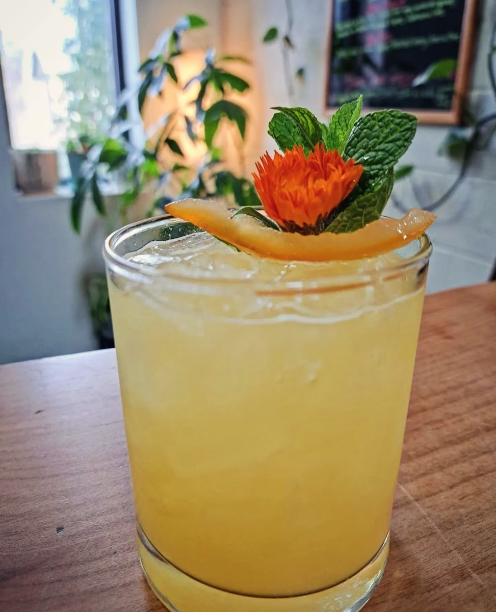 Conservatory Bar - Photo 3