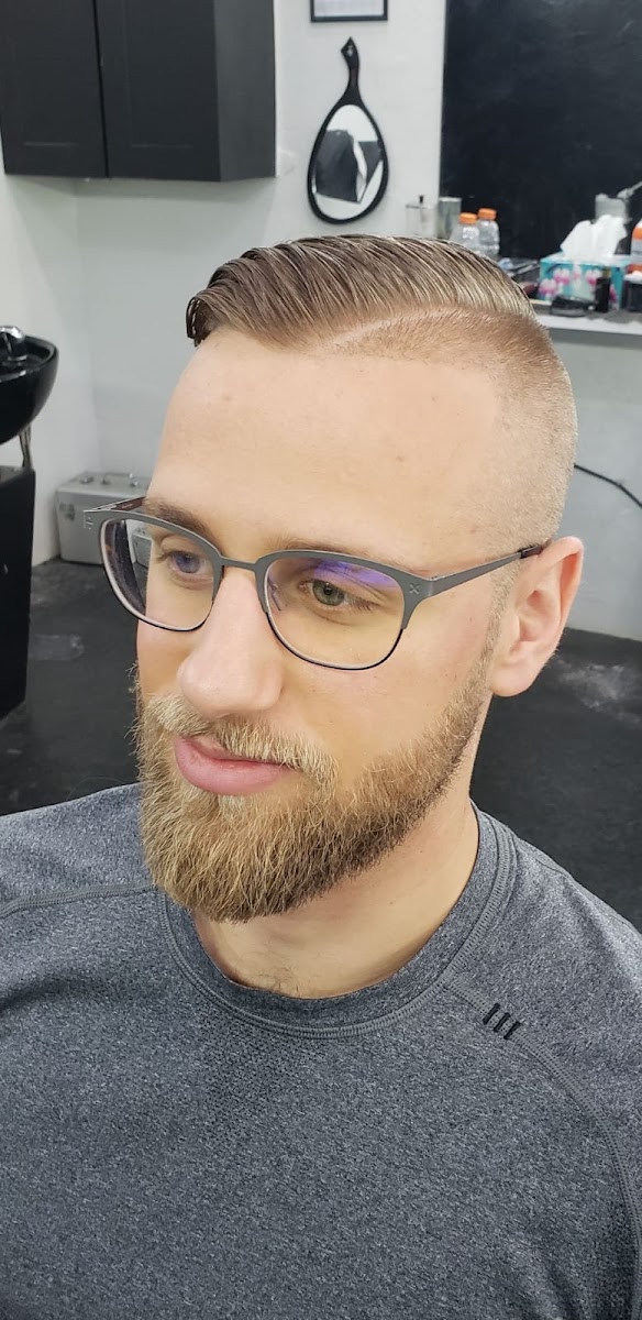 Vancity Barbershop - Photo 7