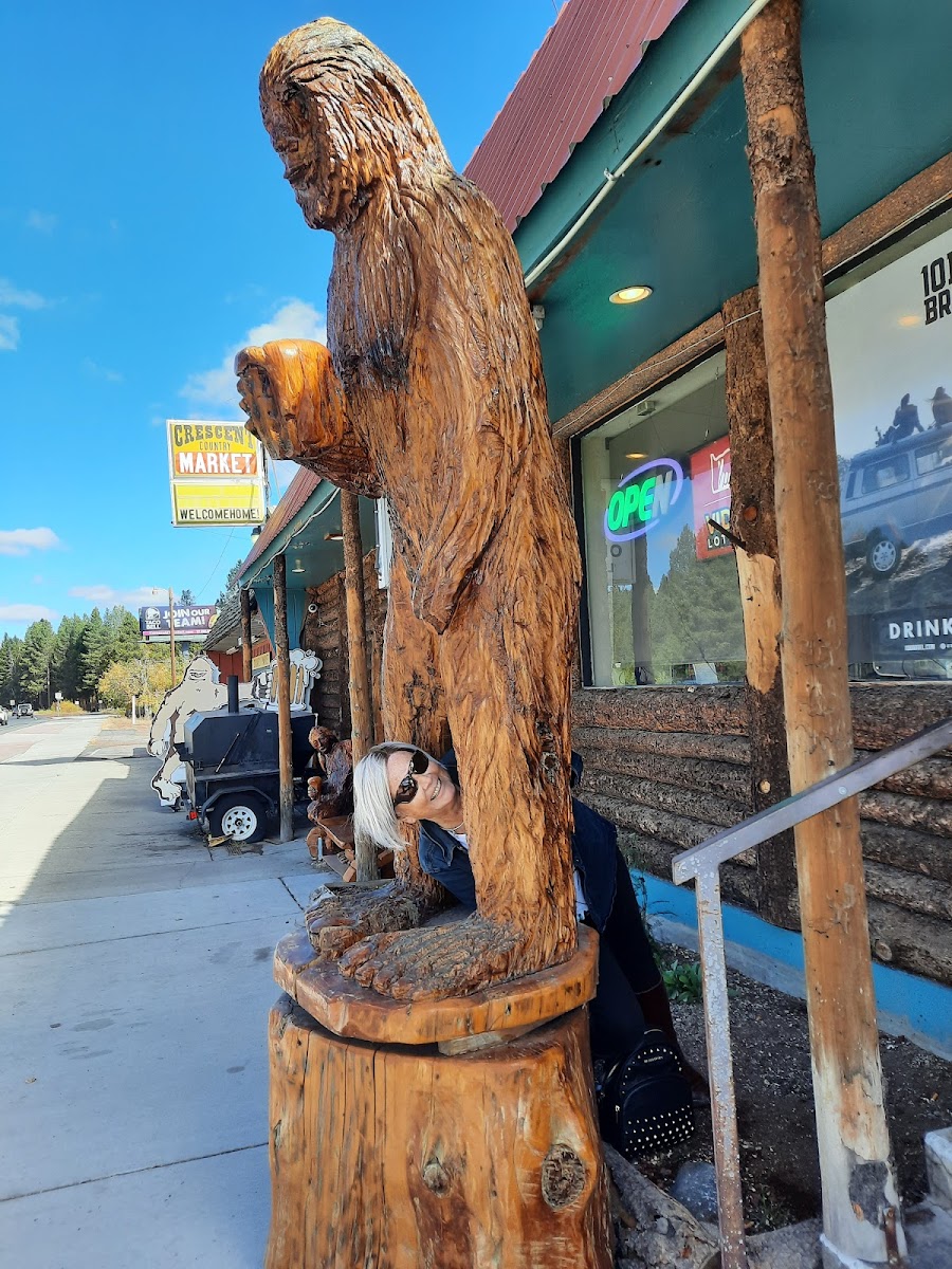 Bigfoot Tavern - Photo 4