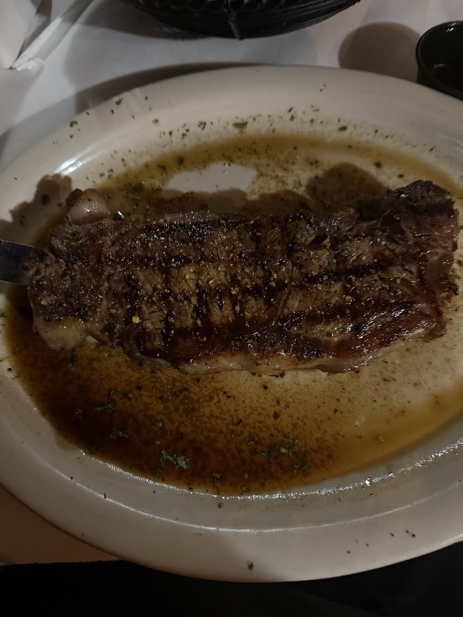 Fountain Hill Steak & Seafood - Photo 4