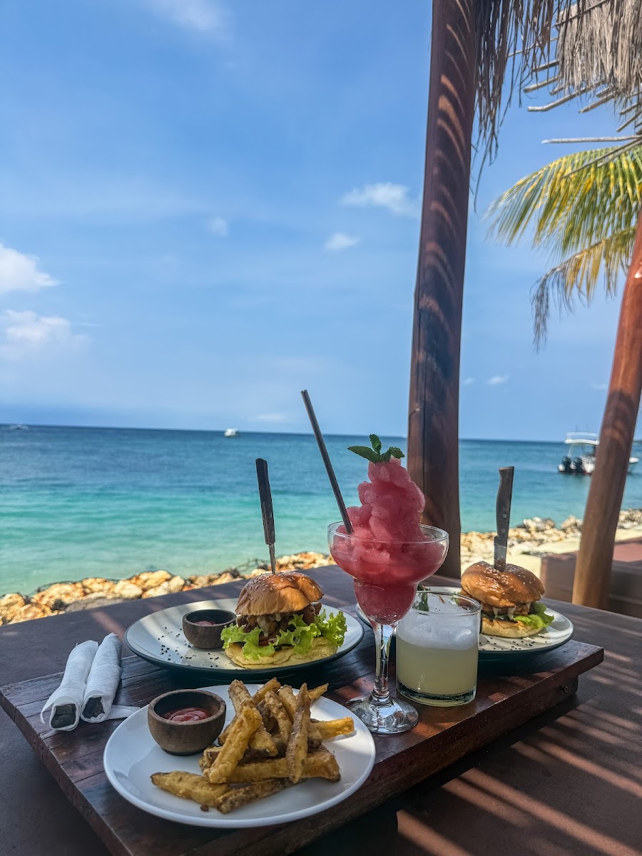 NOMÉ BEACH Restaurant & Bar | Nusa Penida - Photo 3