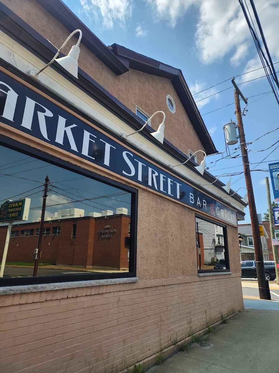 Market Street Bar & Grill - Photo 3