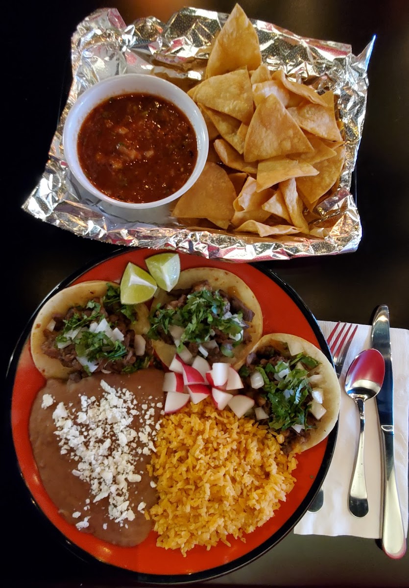 J & R Mexican Food - Photo 2