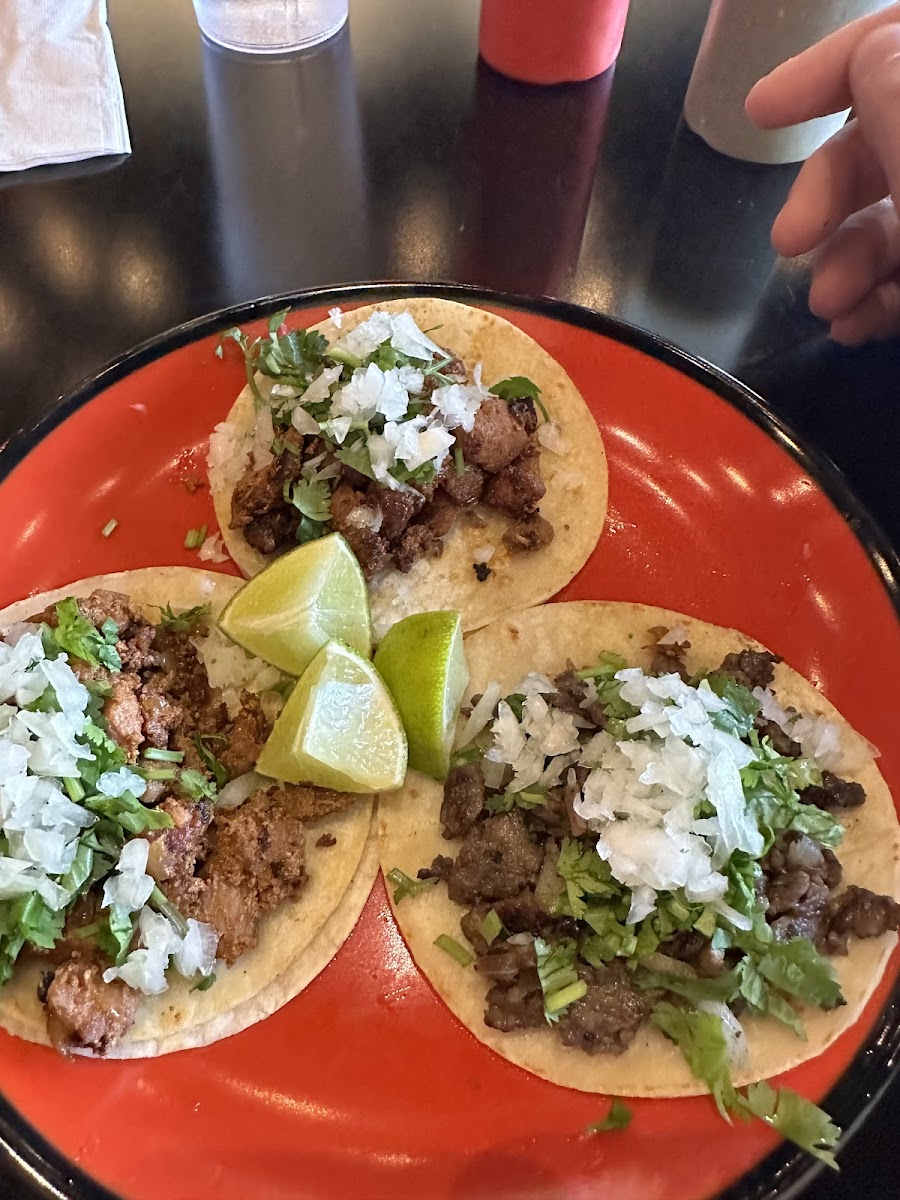 J & R Mexican Food - Photo 3