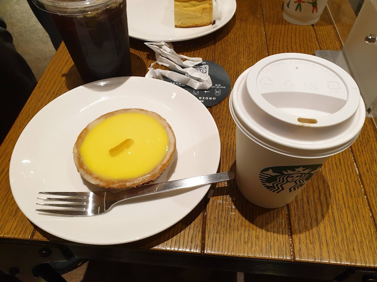 Starbucks (Leighton Centre) - Photo 7