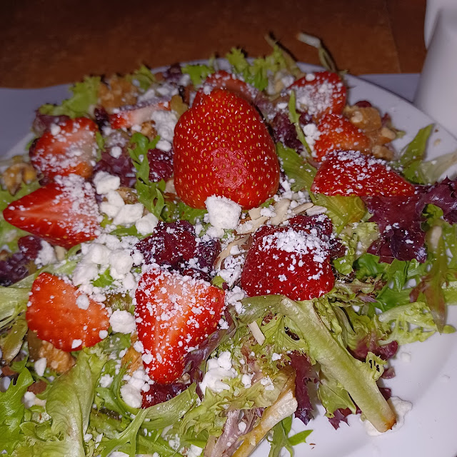 Seasonal Strawberry Salad