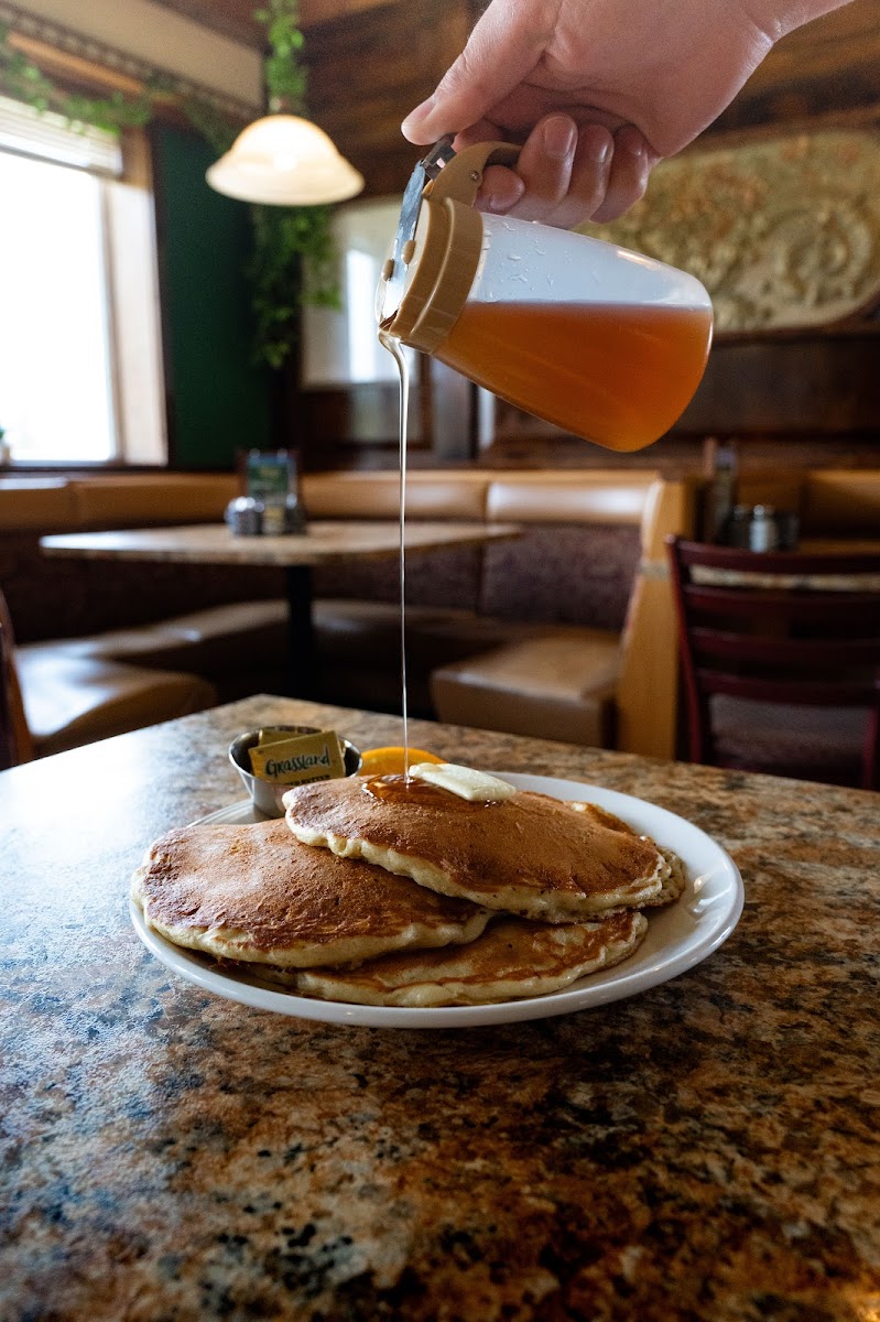 The Original Louis’ Cafe - Photo 8