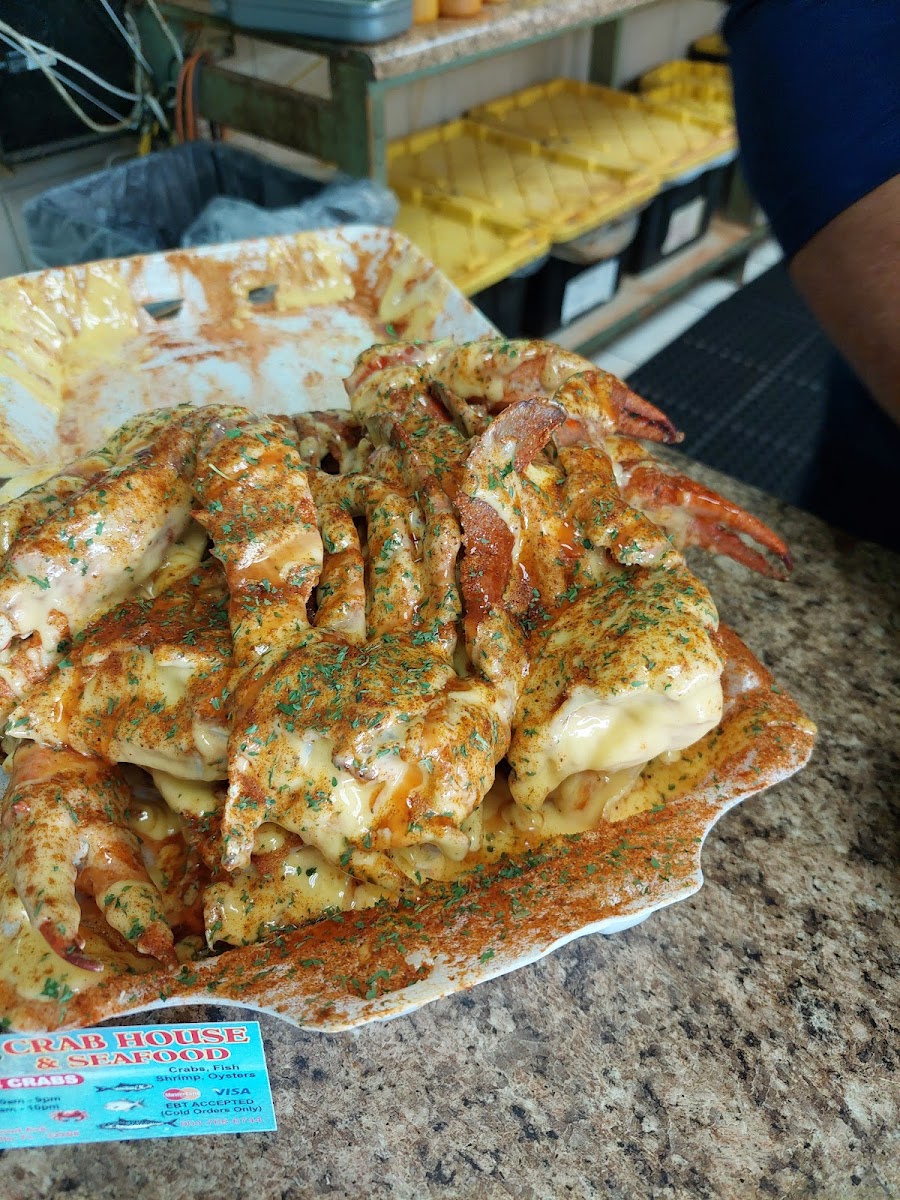 CJ's Crab House - Photo 4