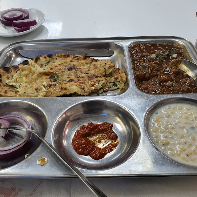 Amritsari Kulcha Without Thali