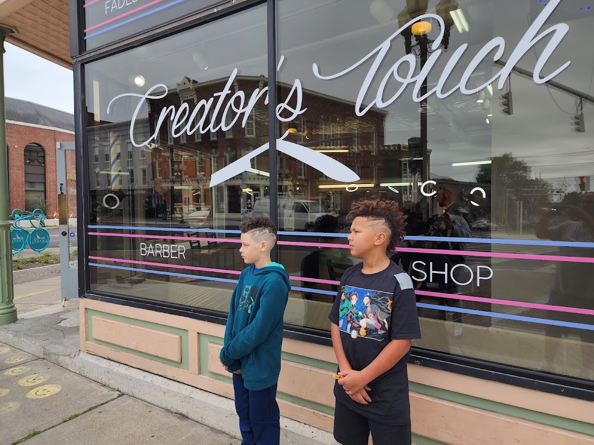 Creator's Touch Barber Shop - Photo 8