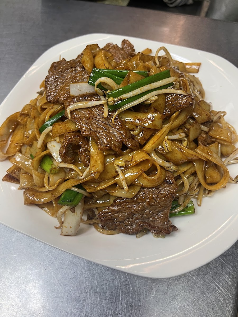 Dragon River Chinese Restaurant - Photo 1
