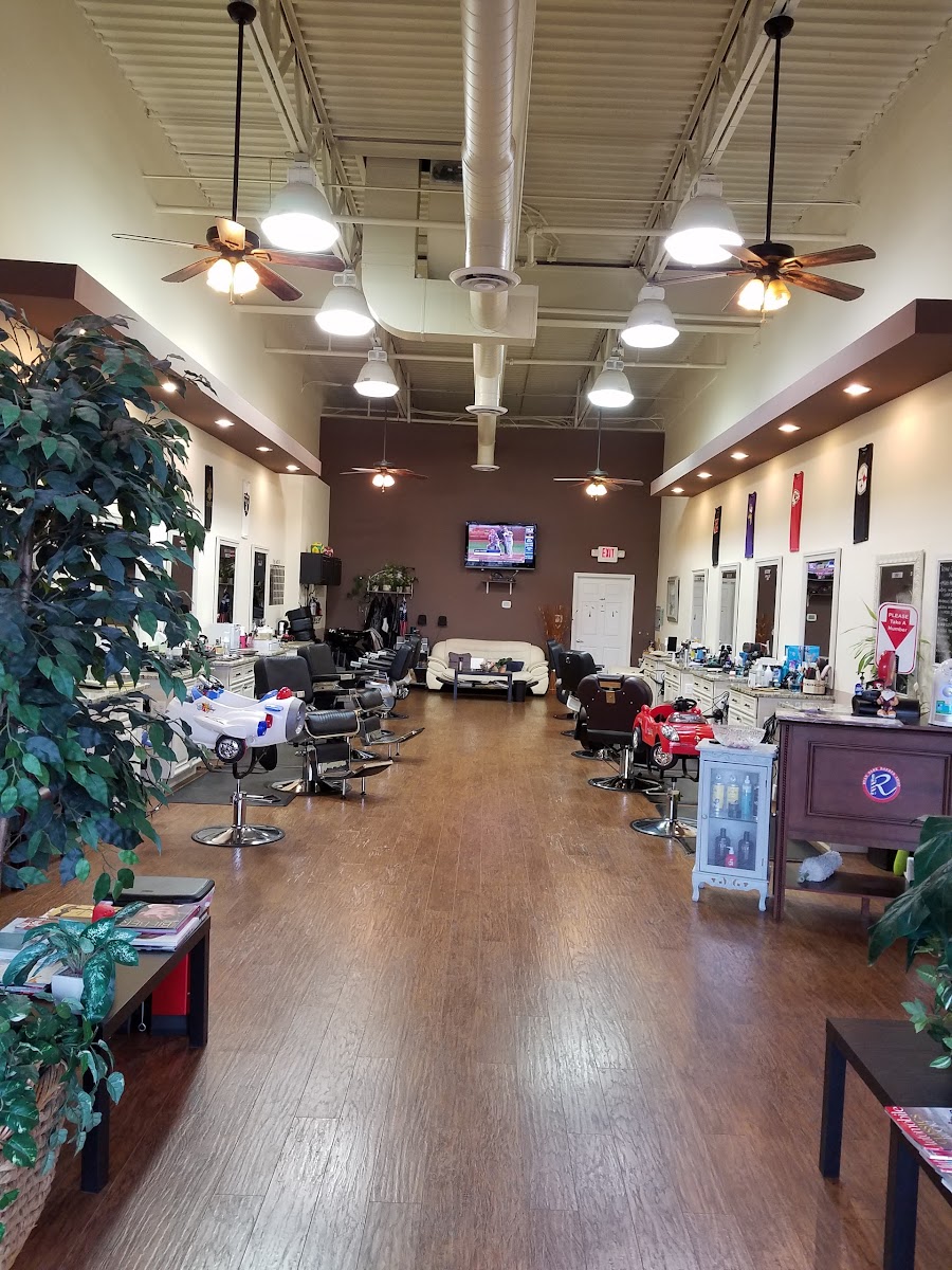 Ryan Park Barbershop - Photo 9