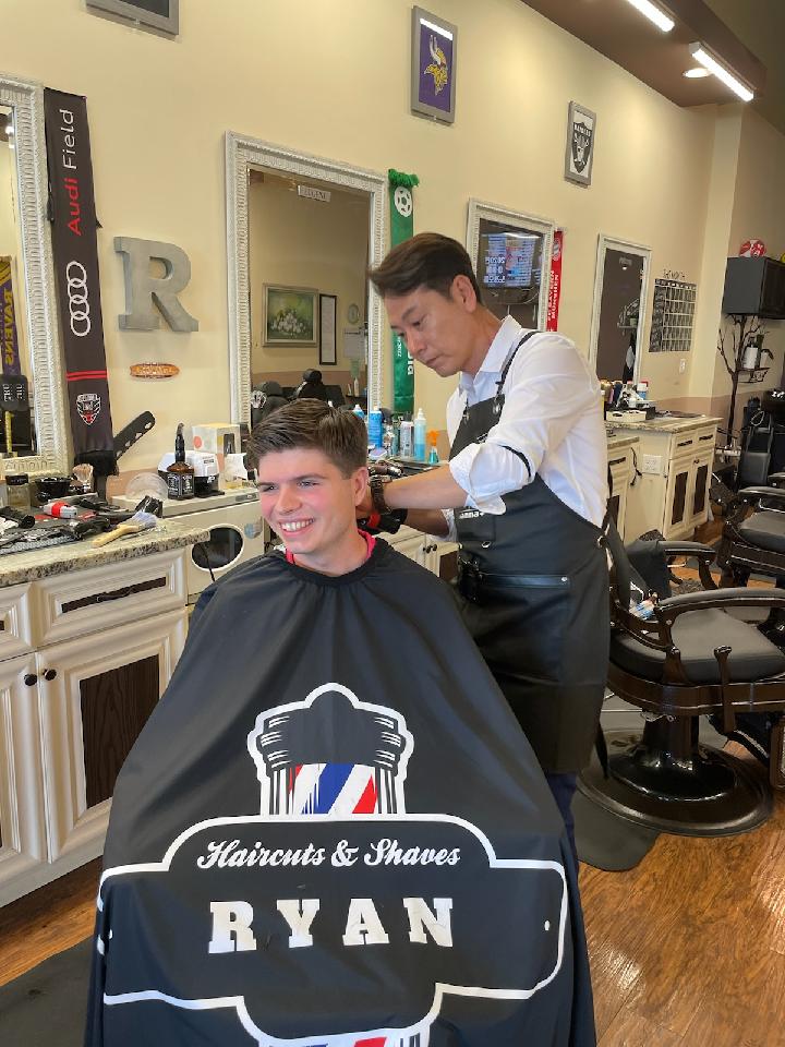 Ryan Park Barbershop - Photo 8