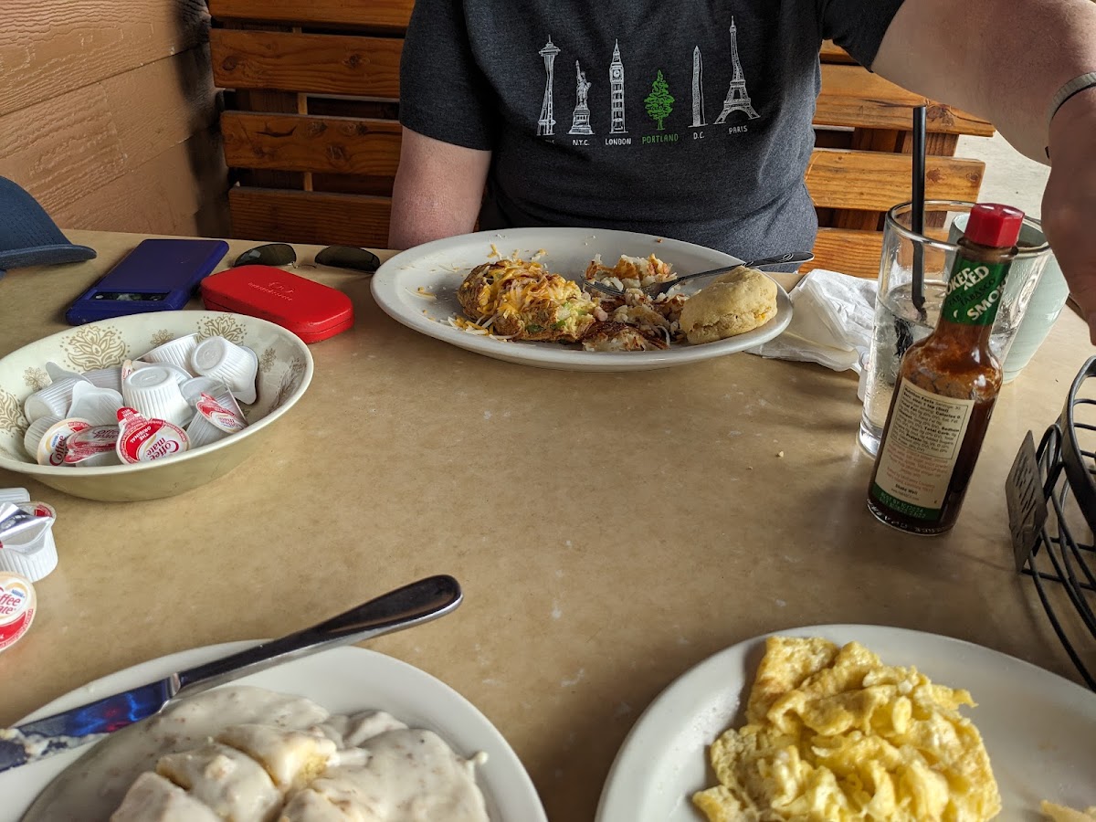 Old Hich'en Post Restaurant - Photo 6