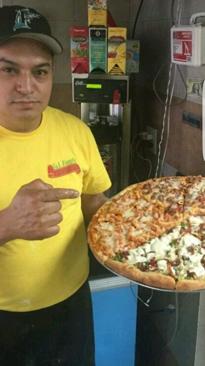 New Pizza Place - Photo 6